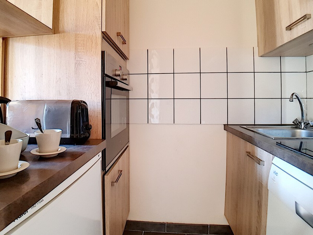 Appartement 40 m² skis aux pieds, balcon sud, parking - Photo 9