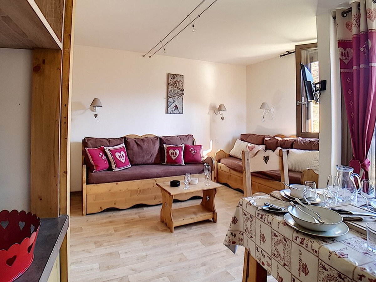 Appartement 40 m² skis aux pieds, balcon sud, parking - Photo 10