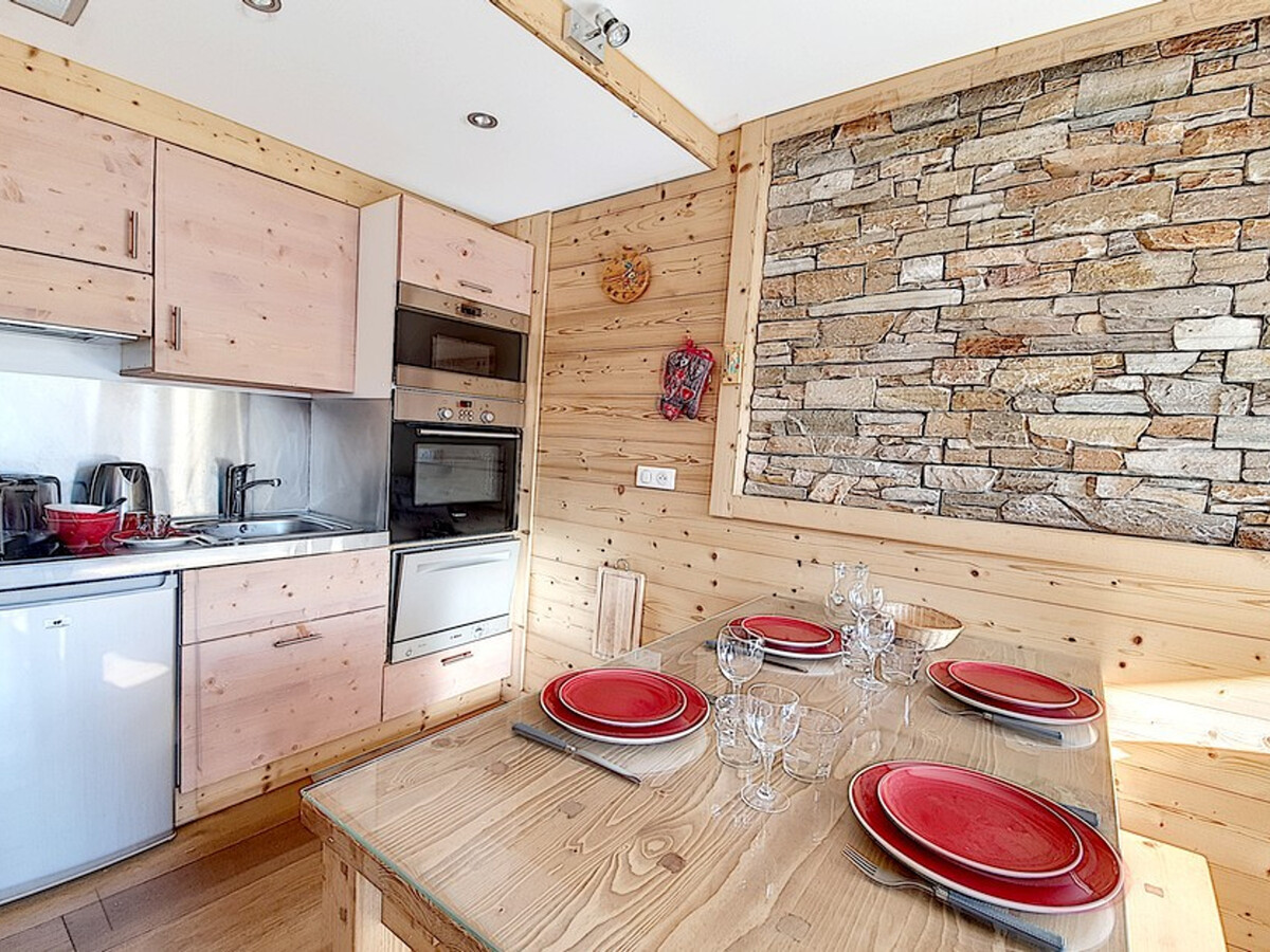 Appartement rénové 36m² avec 2 balcons aux Menuires - Photo 3
