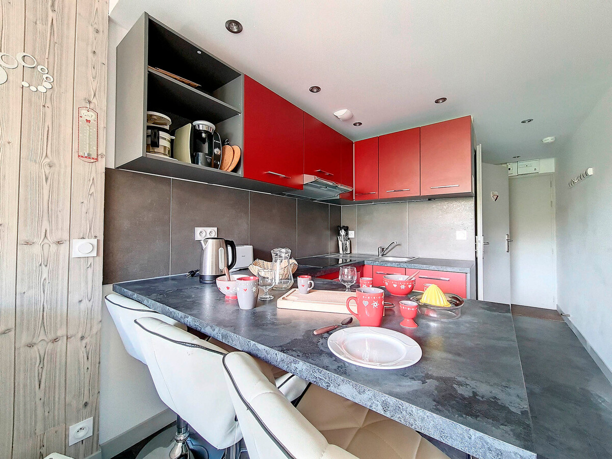 Appartement rénové 27 m² aux Menuires, balcon Ouest - Photo 3