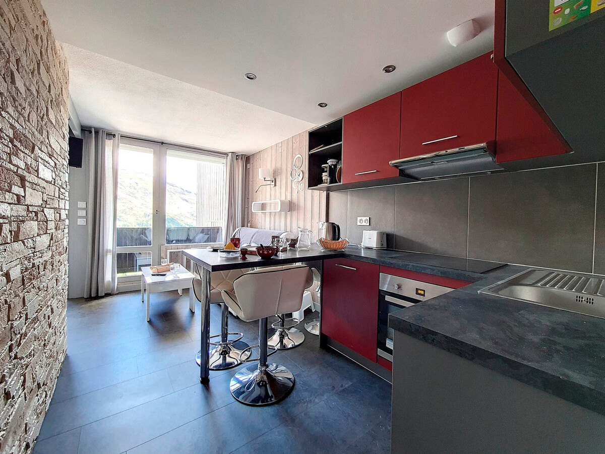 Appartement rénové 27 m² aux Menuires, balcon Ouest - Photo 4