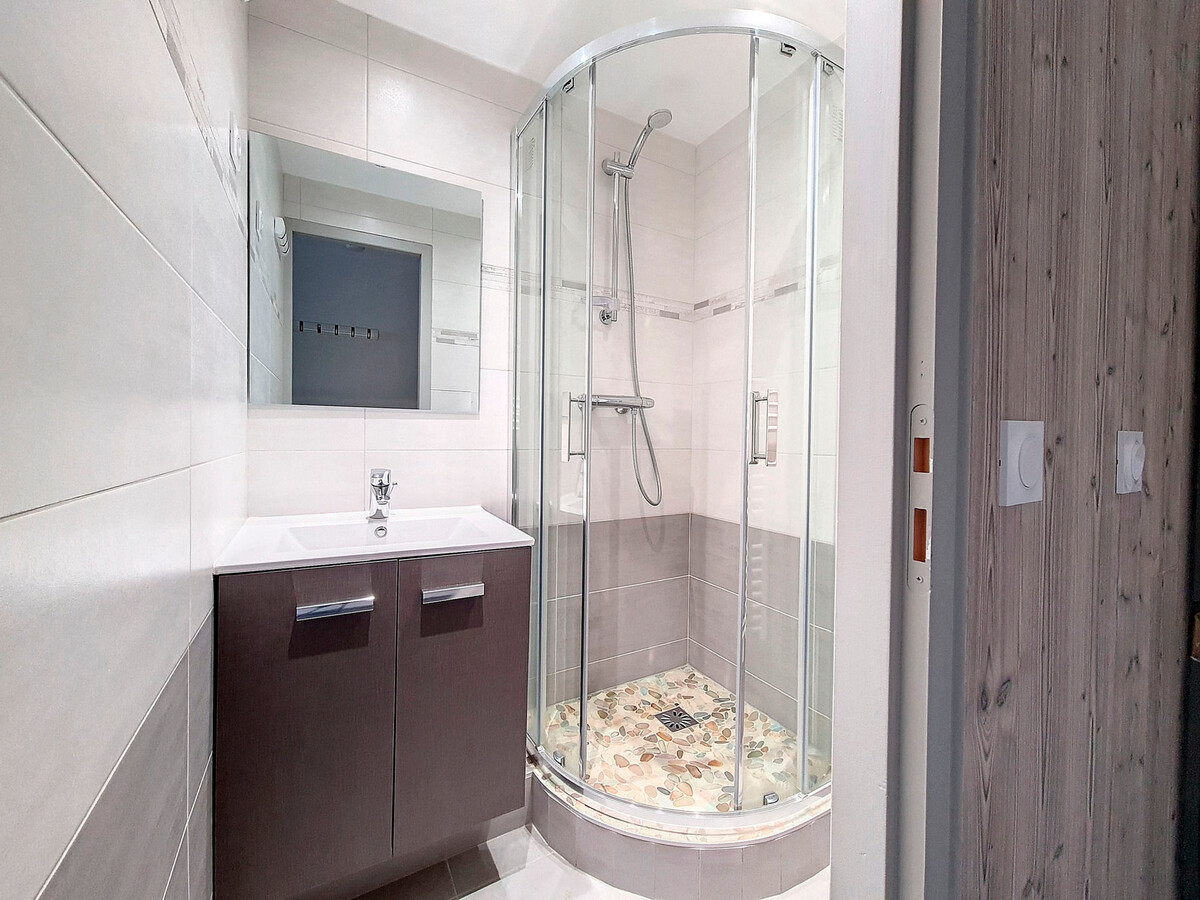 Appartement rénové 27 m² aux Menuires, balcon Ouest - Photo 10