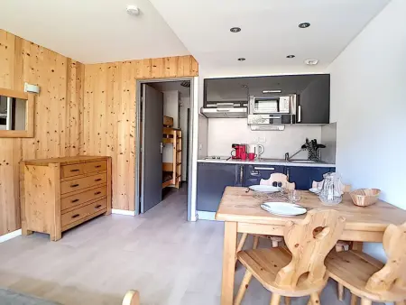 Location appartement à Les Menuires, Studio rénové proche pistes avec balcon, 3 couchages