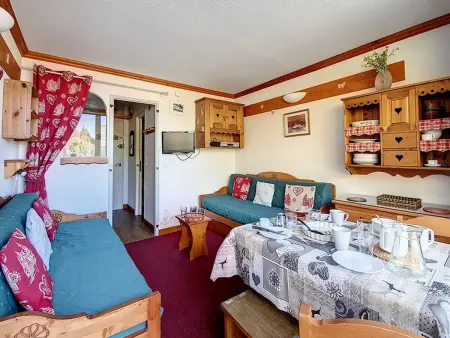Location appartement à Les Menuires, Studio rénové 3 pers, au pied des pistes, balcon