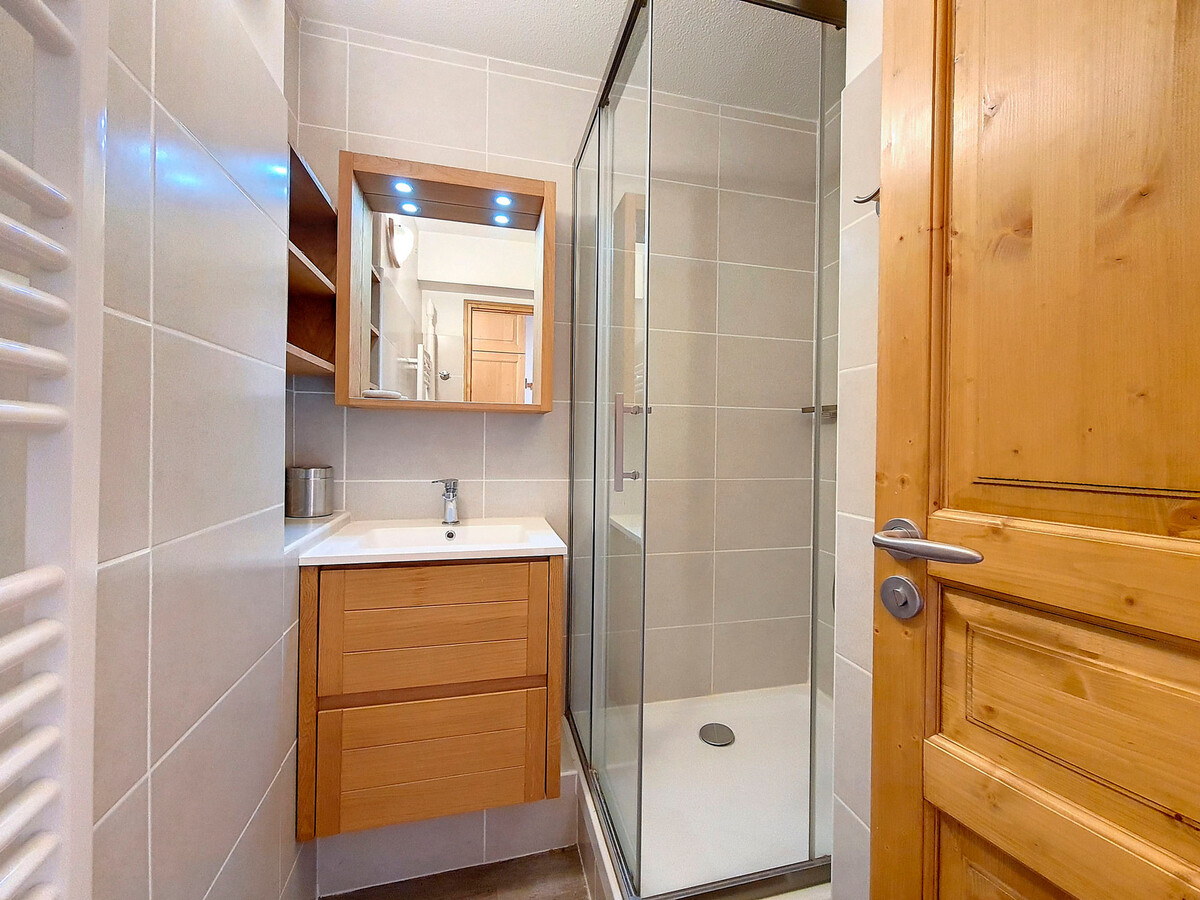 Appartement rénové skis aux pieds aux Menuires - Photo 12