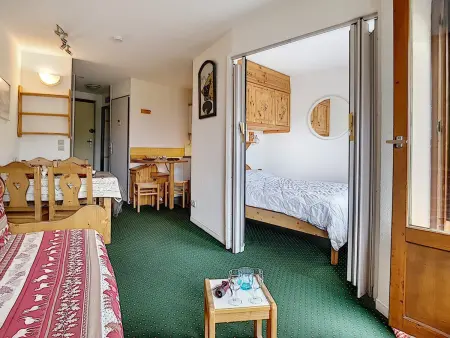 Location appartement à Les Menuires, Appartement agréable proche des pistes avec balcon