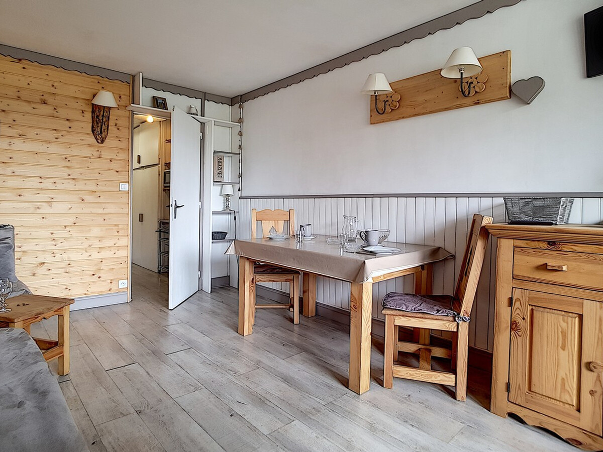 Studio rénové 19m², balcon sud, 7e étage Les Menuires - Photo 2
