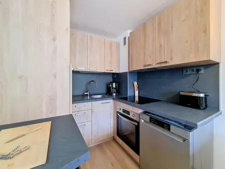 Appartement lumineux à Les Menuires, balcon, animaux admis : photo 3