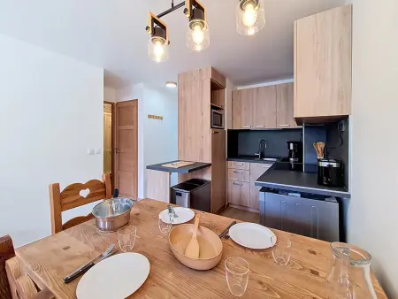Appartement lumineux à Les Menuires, balcon, animaux admis : photo 4