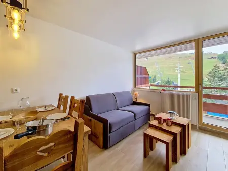 Appartement lumineux à Les Menuires, balcon, animaux admis : photo 8