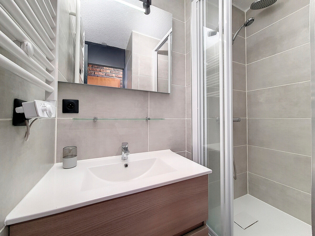 Studio 24m² 4 pers. aux Menuires, balcon et accès pistes - Photo 4
