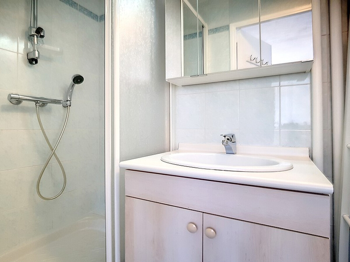 Studio 24m² ski aux pieds, balcon sud-ouest, 4 personnes - Photo 12