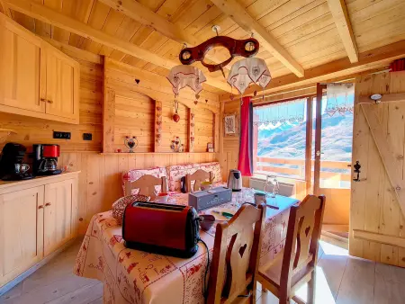 Appartement 2 pièces + cabine, balcon Ouest aux Menuires : photo 2