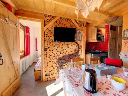 Appartement 2 pièces + cabine, balcon Ouest aux Menuires : photo 9