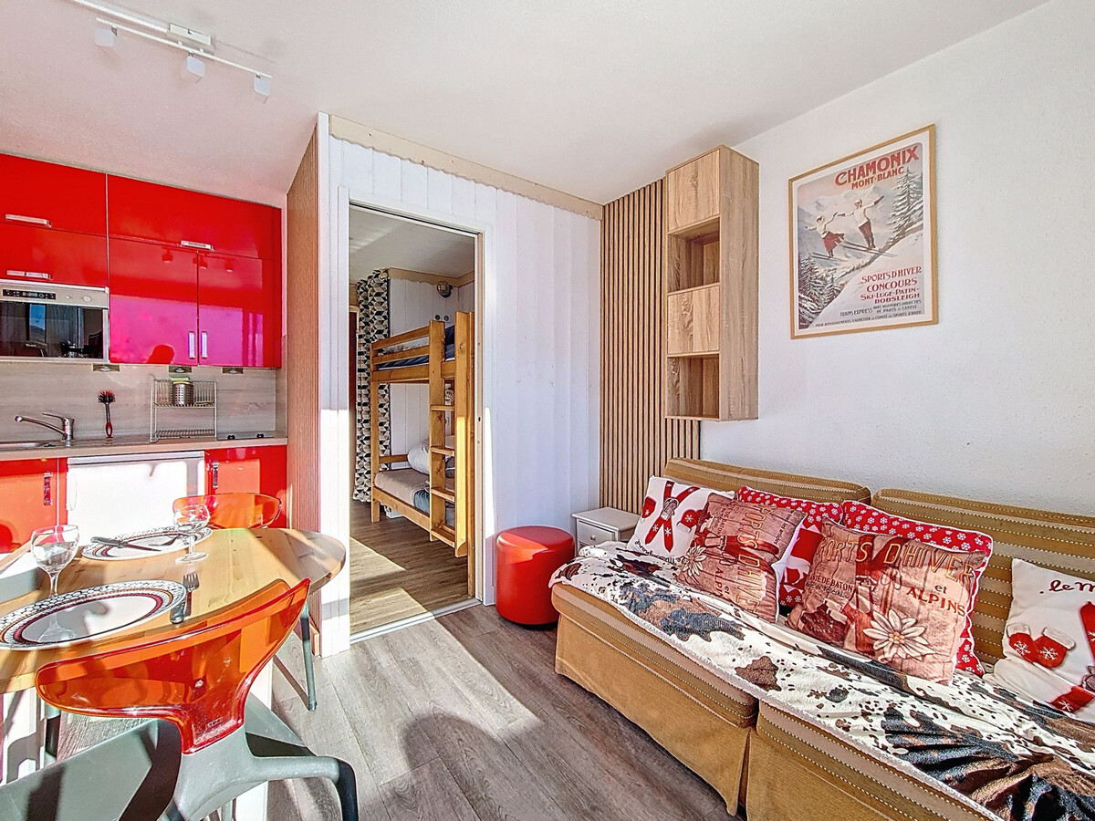 Studio rénové 2022 aux Menuires, balcon Sud, skis aux pieds - Photo 1