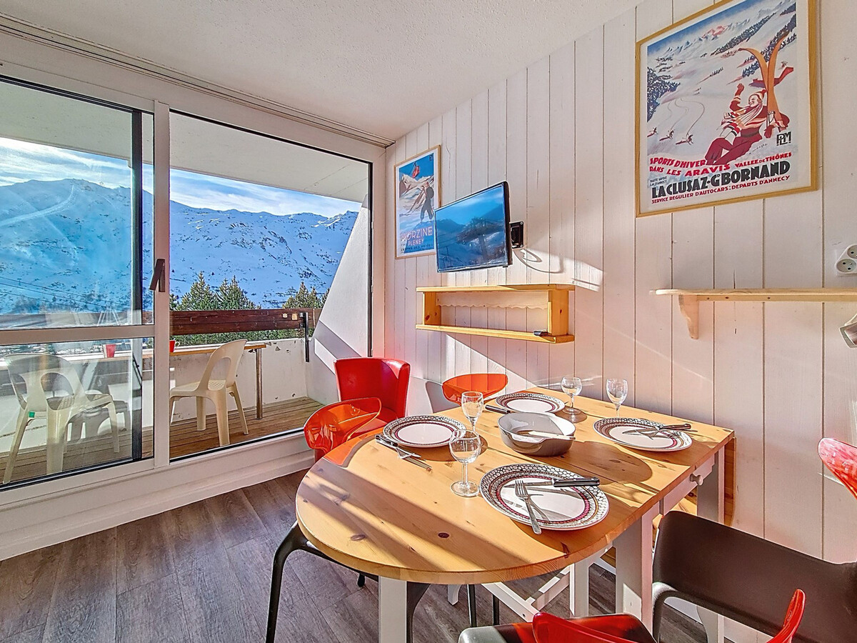 Studio rénové 2022 aux Menuires, balcon Sud, skis aux pieds - Photo 4