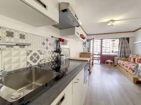 Studio 17 m² avec balcon Est aux Menuires, pistes aux pieds : photo 2