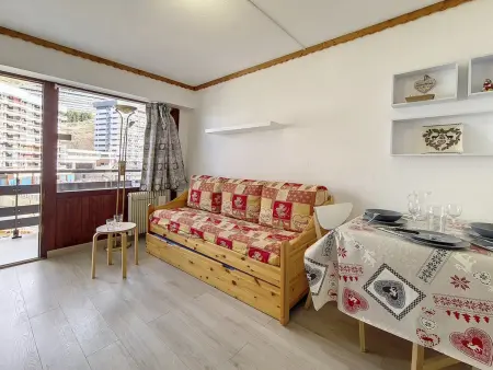 Studio 17 m² avec balcon Est aux Menuires, pistes aux pieds : photo 3