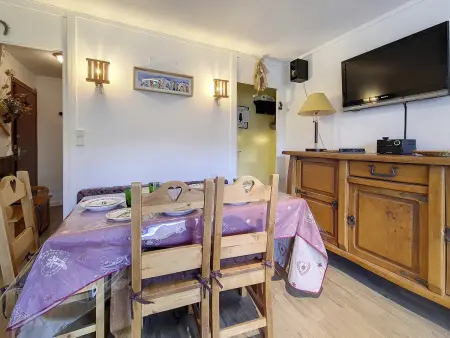 Appartement 3 pièces 49 m² aux Menuires, balcon d'angle Sud/Est : photo 10