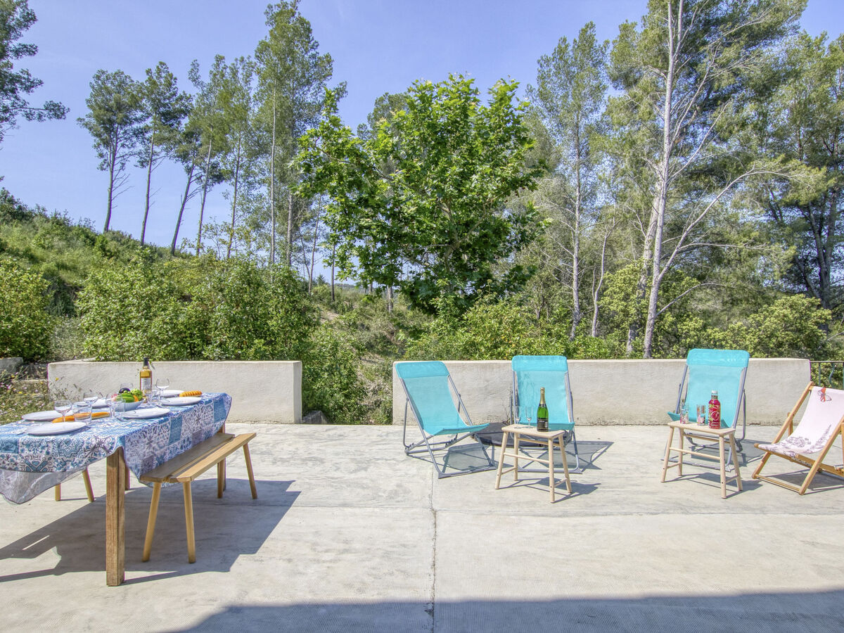 Villa 160 m² sur 5 500 m² de terrain à Saint-Cyr-sur-Mer - Photo 4