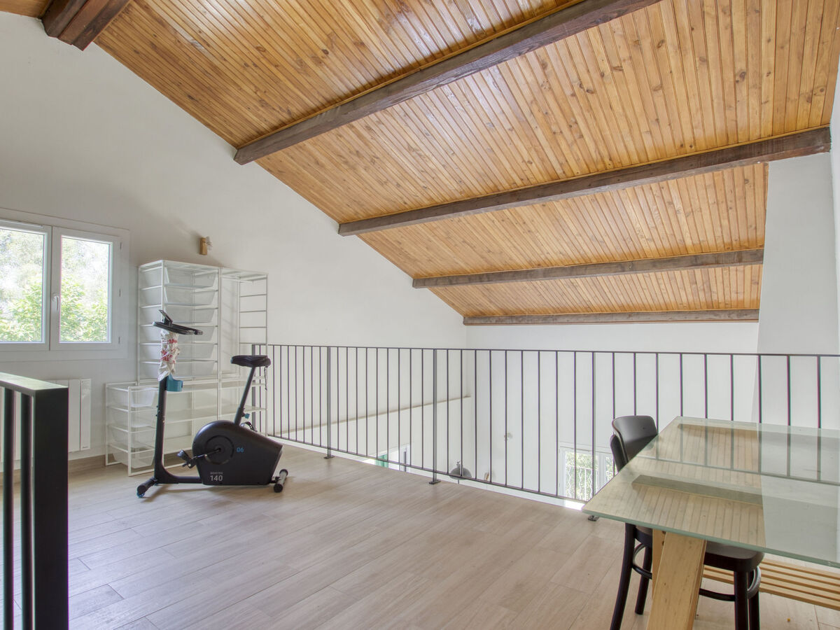Villa 160 m² sur 5 500 m² de terrain à Saint-Cyr-sur-Mer - Photo 15