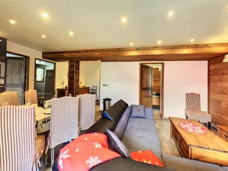 Chalet confortable 8-10 pers. près des pistes, terrasse, parking privé - Photo 2