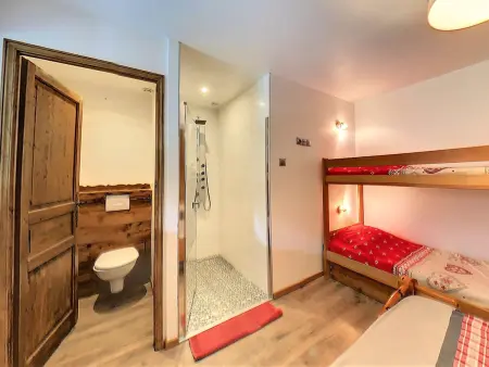 Chalet confortable 8-10 pers. près des pistes, terrasse, parking privé - Photo 7