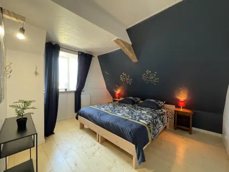 Gîte en grange avec cabane enfants et piscine chauffée : photo 11