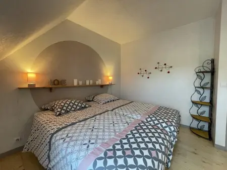 Gîte en grange avec cabane enfants et piscine chauffée : photo 14