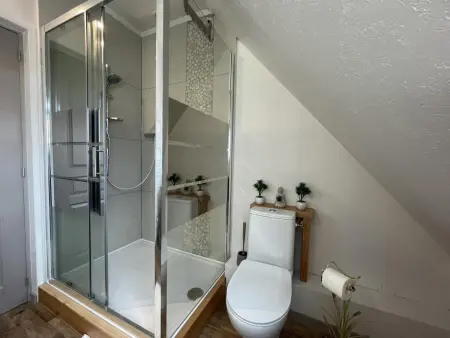 Gîte en grange avec cabane enfants et piscine chauffée : photo 17