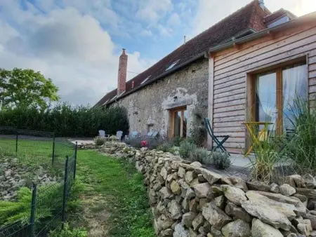 Gîte en grange avec cabane enfants et piscine chauffée : photo 21