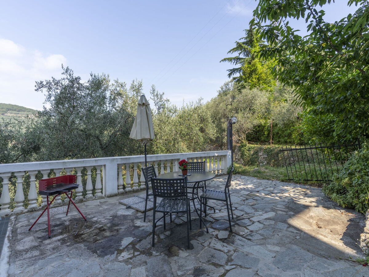 Appartement Mimosa à Chiusanico, accès jardin et piscine - Photo 4