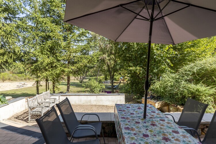 La Maison aux Volets Rouges – Rouy, piscine et jardin - Photo 27
