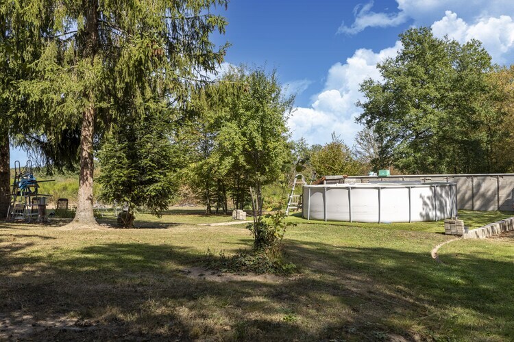 La Maison aux Volets Rouges – Rouy, piscine et jardin - Photo 30