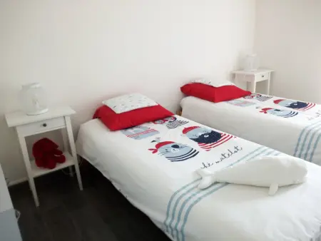 T3 74m² vue port à Courseulles-sur-Mer : photo 5