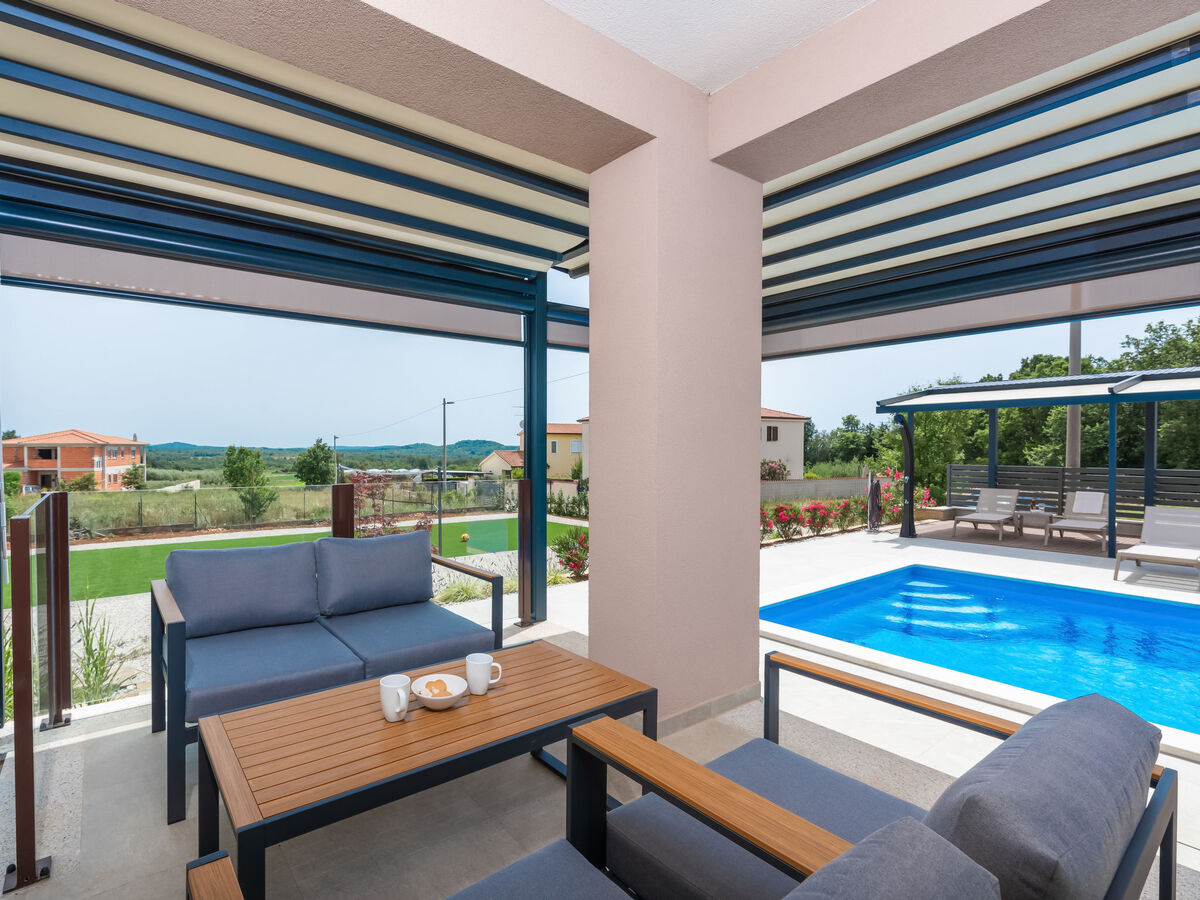 Villa Karina, maison 8 pers. avec piscine chauffée à Poreč - Photo 13