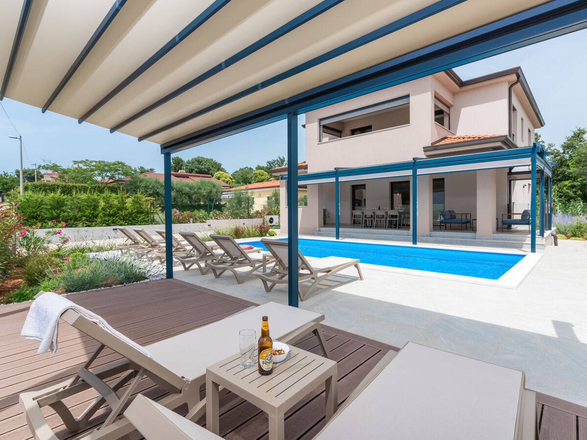 Villa Karina, maison 8 pers. avec piscine chauffée à Poreč - Photo 25