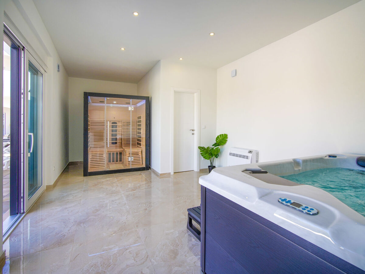Villa Lea : maison 8 pers. piscine chauffée Jadranovo - Photo 7
