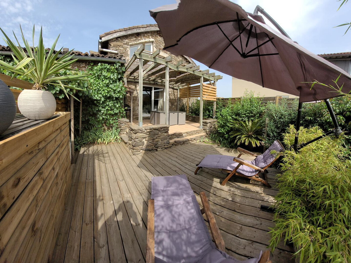 Gîte campagnard 104m² avec terrasse, animaux acceptés - Photo 2