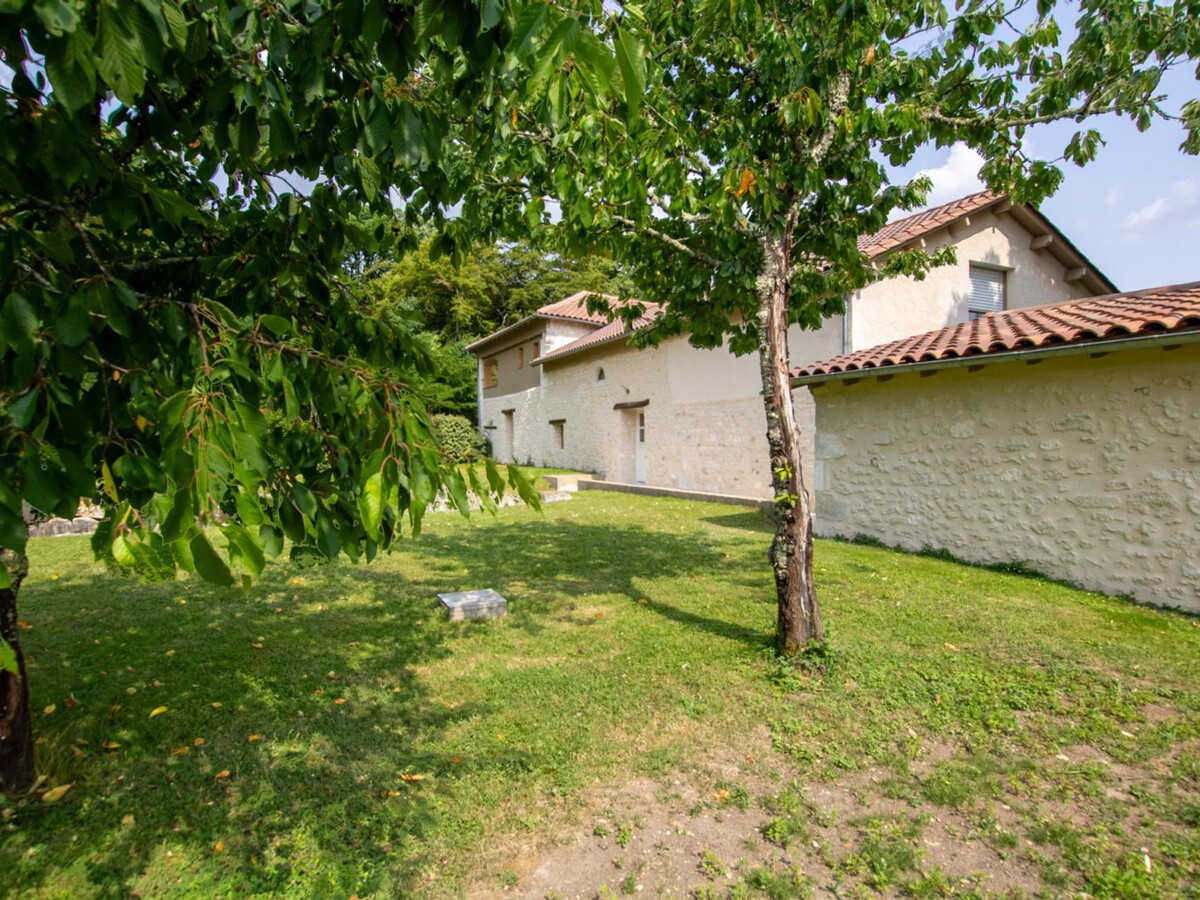 Maison 9 pers. avec piscine chauffée et étang privé à Agonac - Photo 23