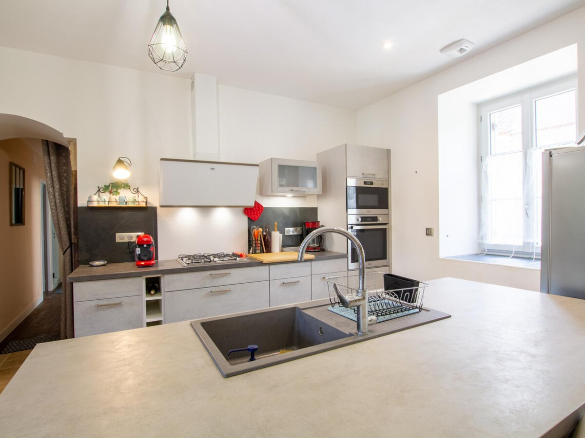 Gîte 6 personnes à Tourtoirac, cour fermée et jeux - Photo 6