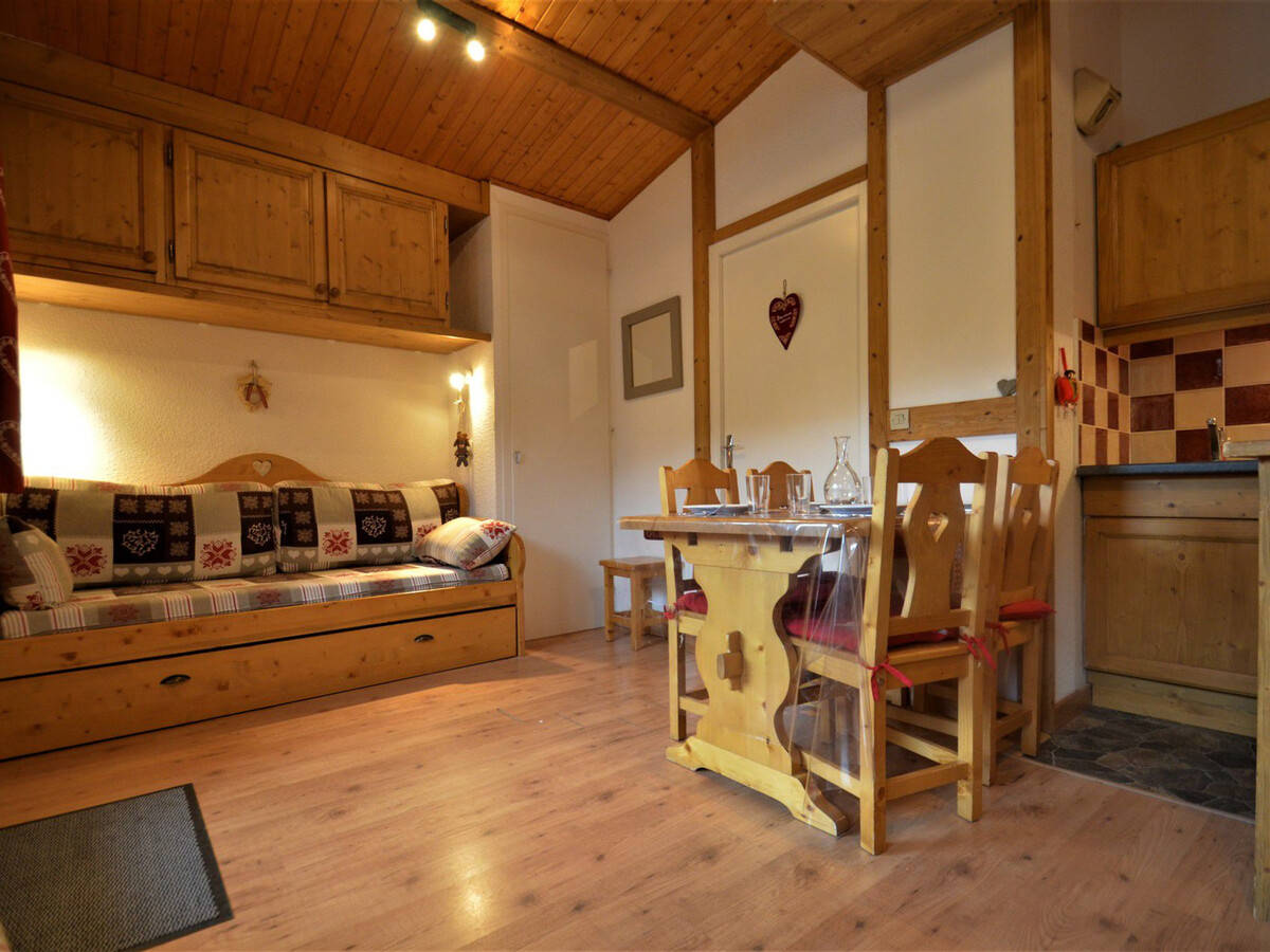 Studio 4 pers aux Menuires, balcon vue pistes - Photo 4