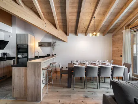 Magnifique duplex 9 pers à Courchevel avec balcon et parking : photo 3