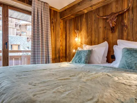 Appartement 4 pièces avec cheminée et balcon à Val-d'Isère : photo 6