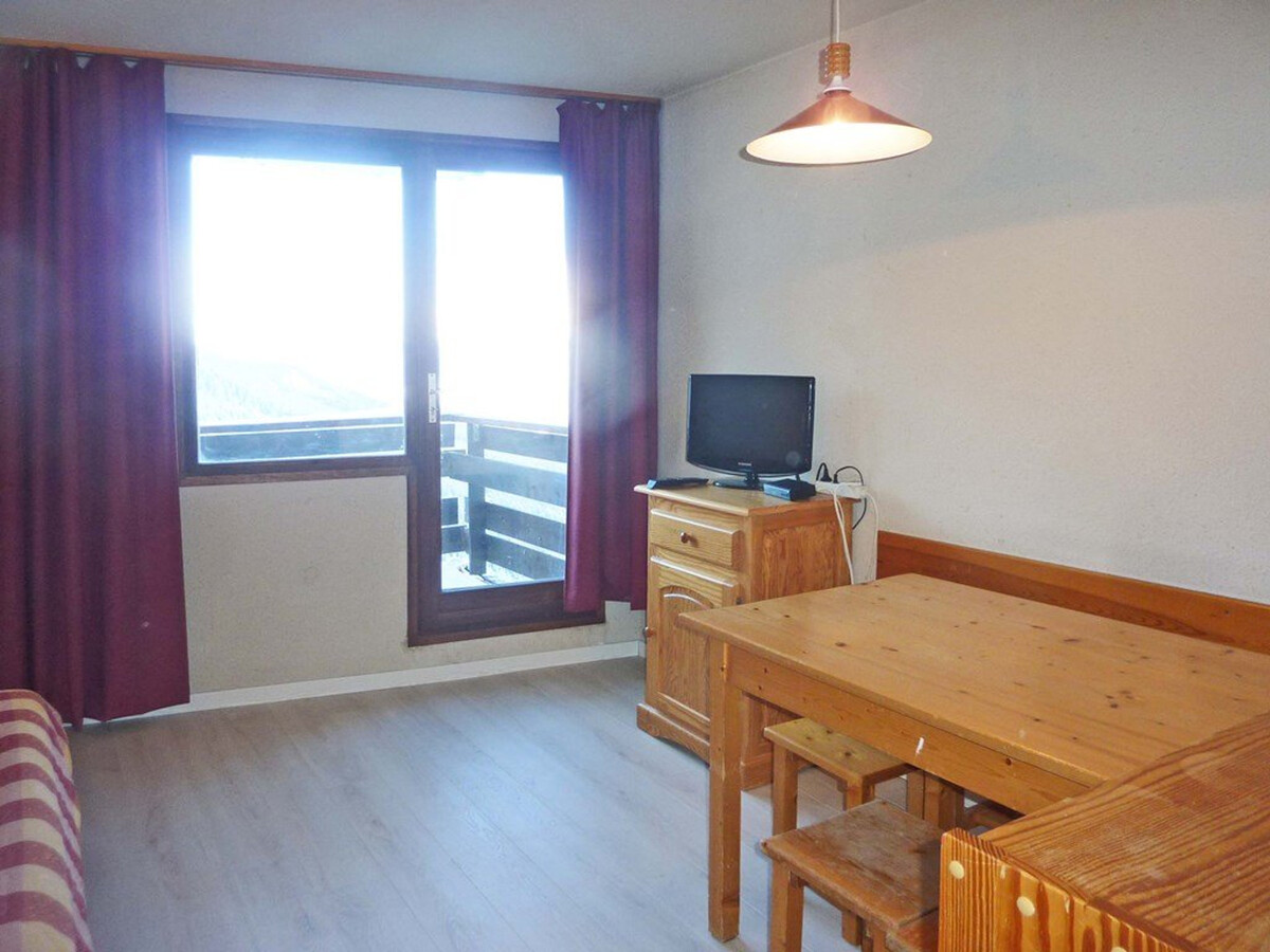 Studio 4 pers aux Orres, pied des pistes, balcon vue vallée - Photo 3