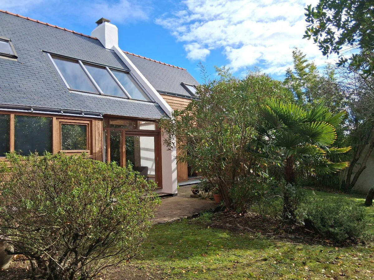 Maison 5 chambres à Locmaria, jardin 900m² près plages - Photo 1