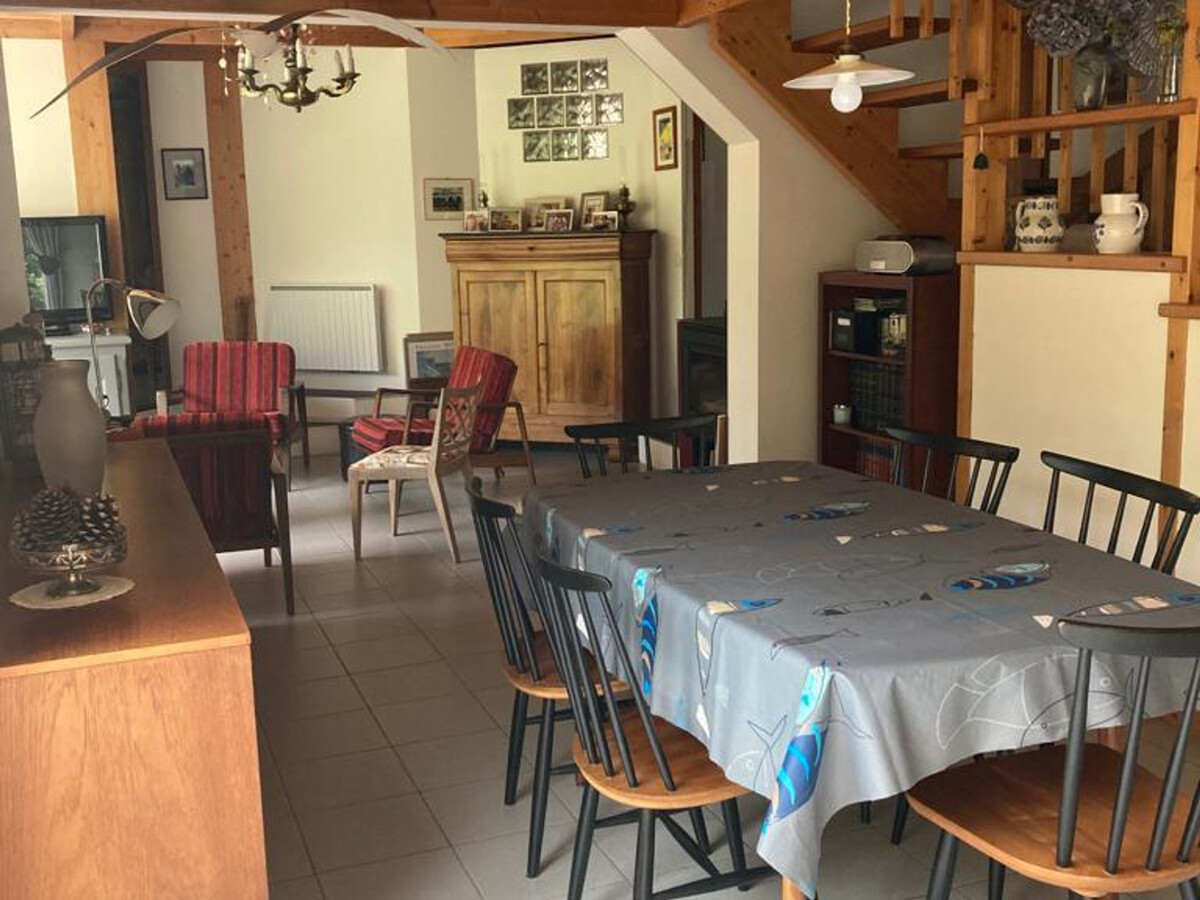 Maison 5 chambres à Locmaria, jardin 900m² près plages - Photo 4