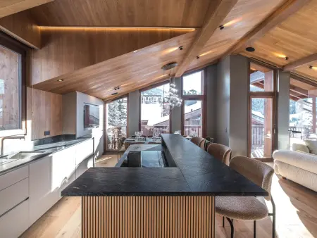 Chalet de luxe avec jacuzzi et vues panoramiques à Courchevel 1650 : photo 5