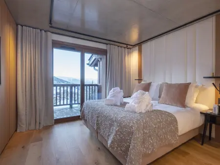 Chalet de luxe avec jacuzzi et vues panoramiques à Courchevel 1650 : photo 10