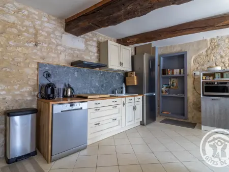 Gîte en tuffeau à Vaudelnay, poêle à bois et terrasse : photo 16